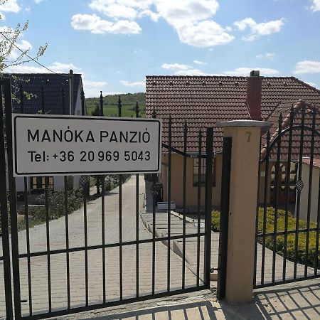 Manoka Guest House Mogyoród Dış mekan fotoğraf
