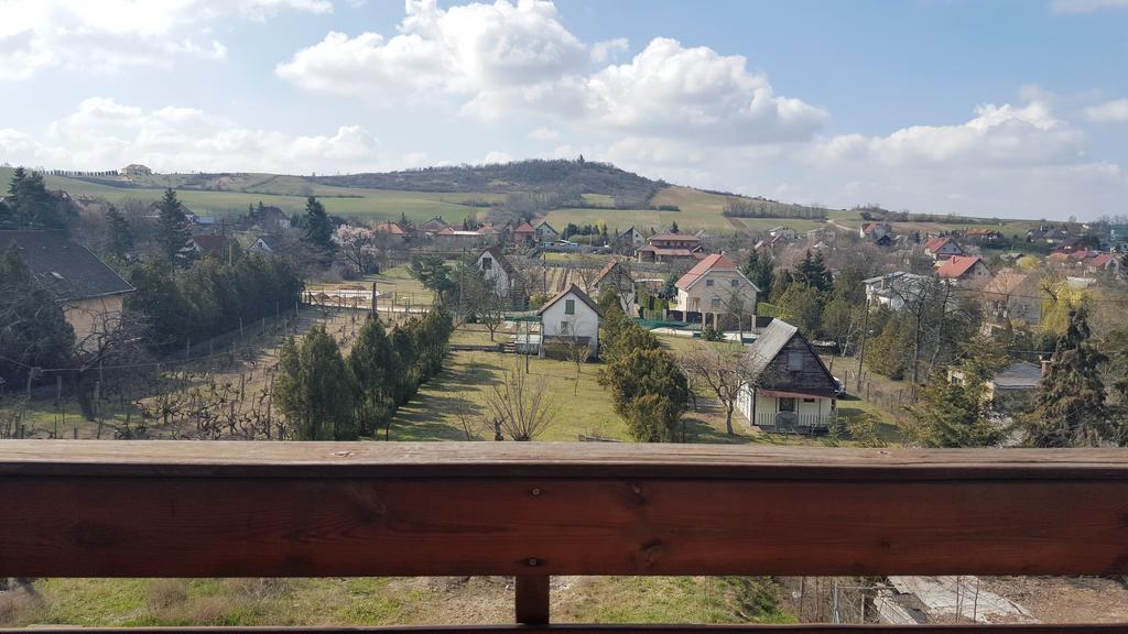 Manoka Guest House Mogyoród Dış mekan fotoğraf