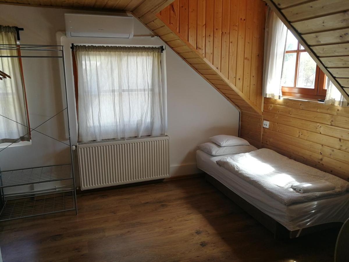 Manoka Guest House Mogyoród Dış mekan fotoğraf
