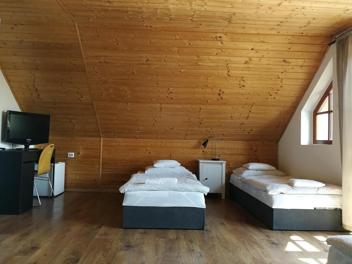 Manoka Guest House Mogyoród Dış mekan fotoğraf
